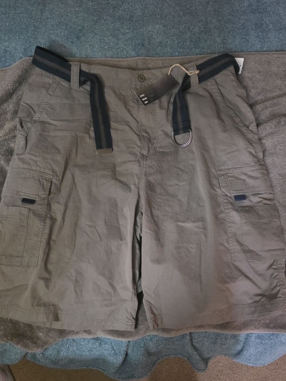 Radius Men's Cargo Shorts Sage with Web Belt  Size 38 New With Tag